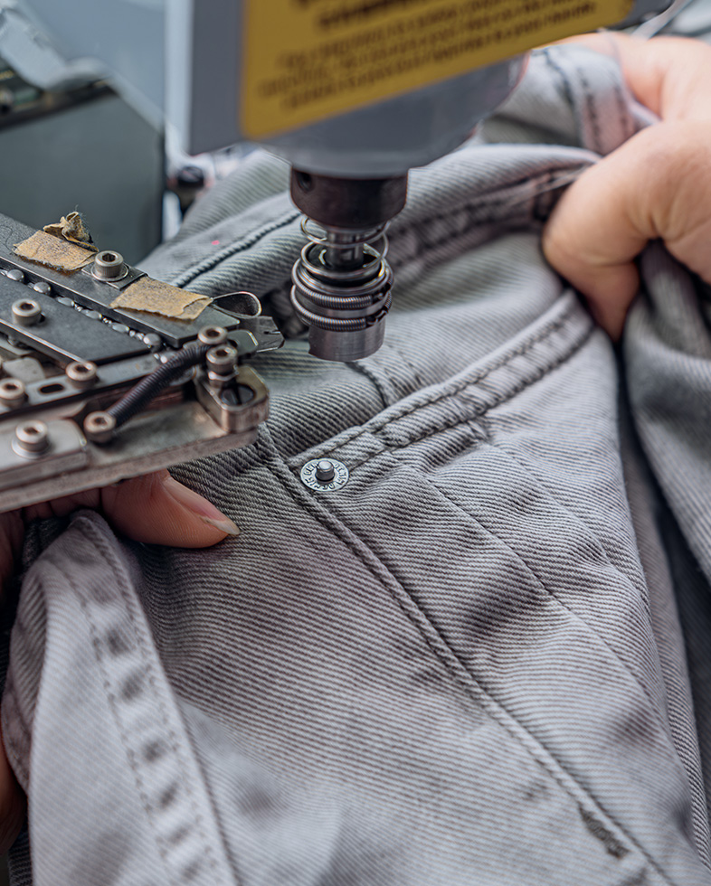 Jeans Rivets & Burrs